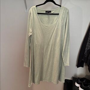 Forever 21 Light Green Long Sleeve Top